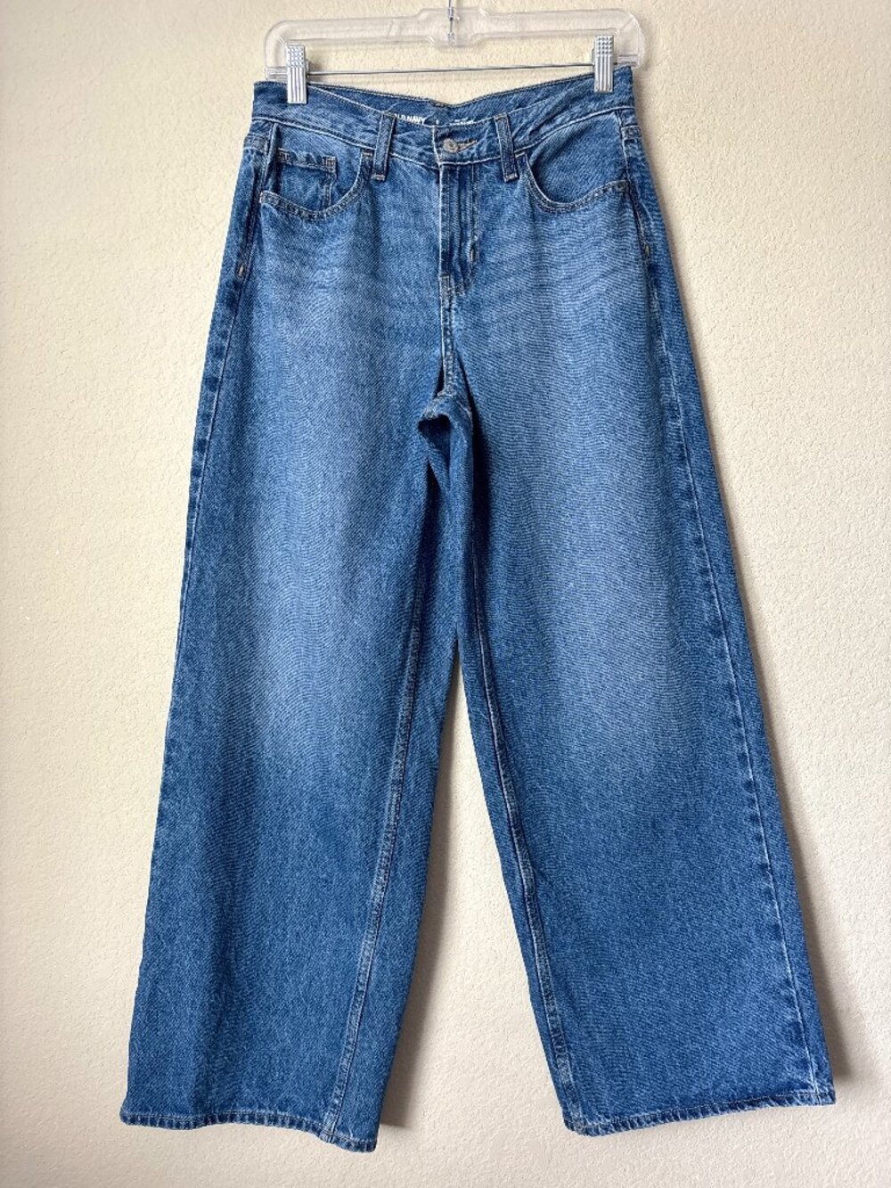 Old Navy Mid-Rise Wow Baggy Wide-Leg Jeans - Picture 2 of 11